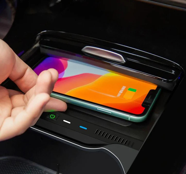 Mercedes-Benz Wireless Charger for GLA--2020-2022
